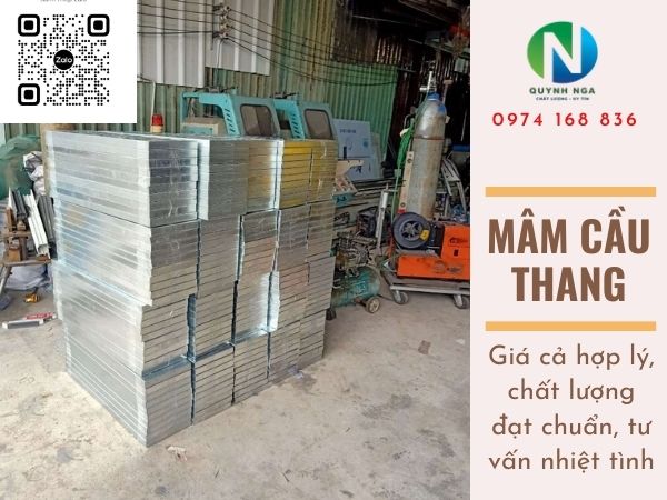 mâm cầu thang bậc cầu thang sắt tại hồ chí minh